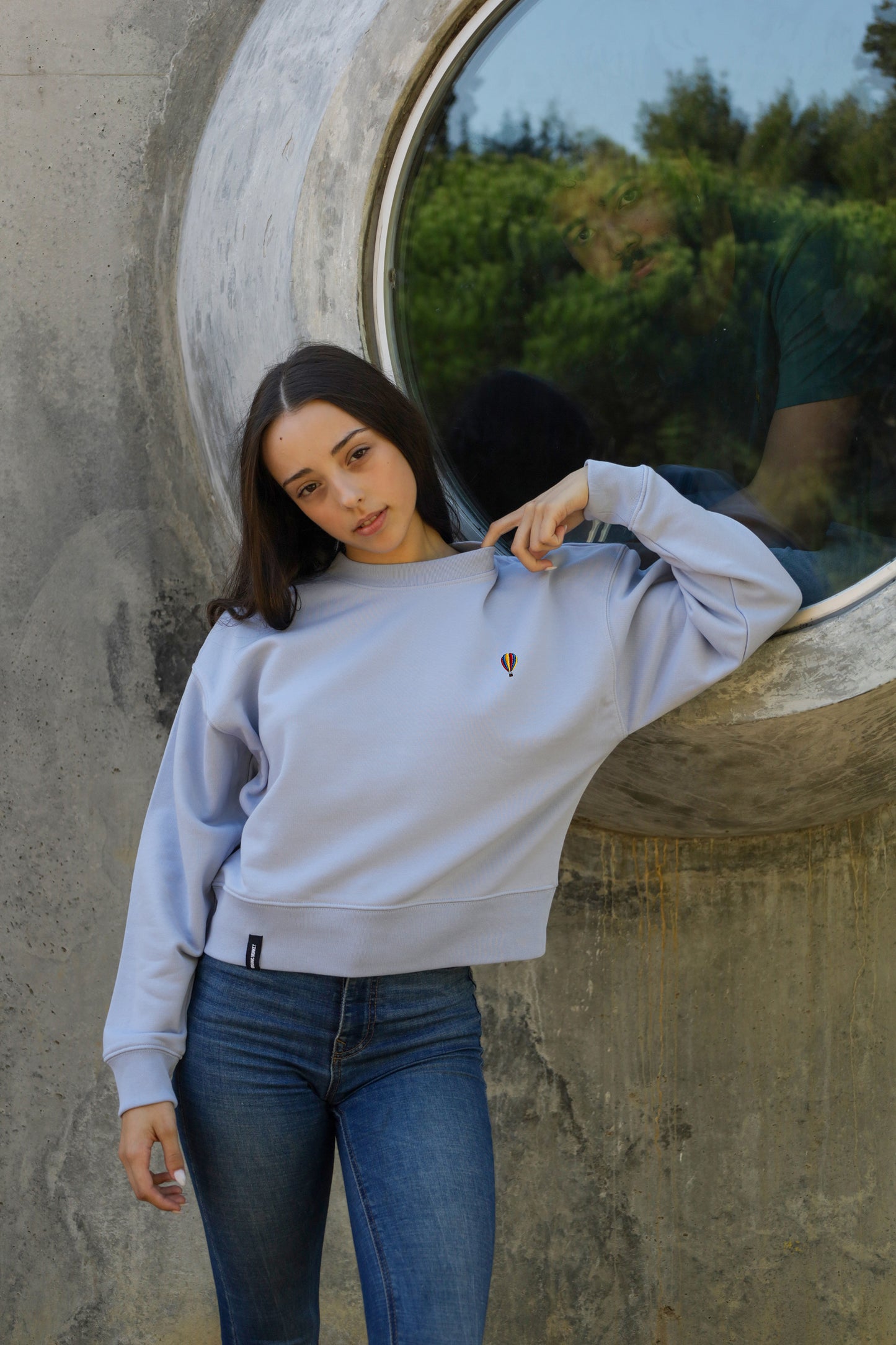 Balloon | Cropped Sweatshirt | Baby Blue